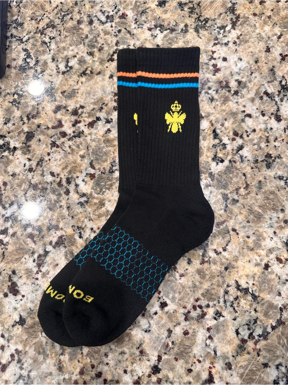Bombas "Bee Better" Crew Socks , size medium,– New Without Tags!